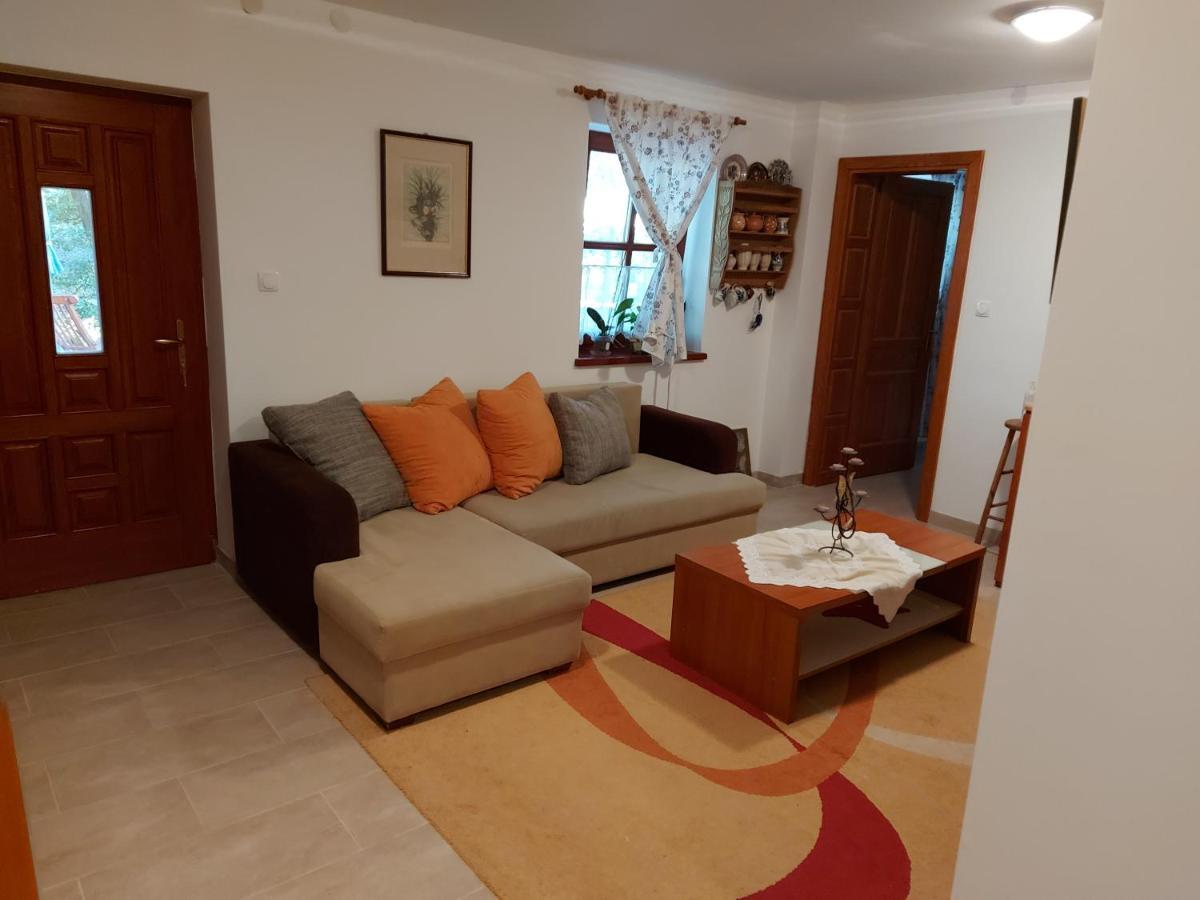 Nyugalom Szigete 2 Fos Apartman 1 Haloterrel Lejlighed Vertessomlo Eksteriør billede